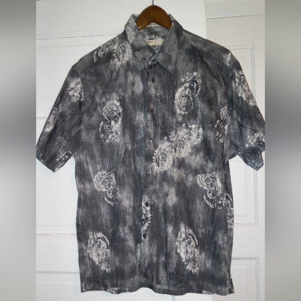 Vintage Perry Ellis Men's Short Sleeve shirt size XL gray Paisley print